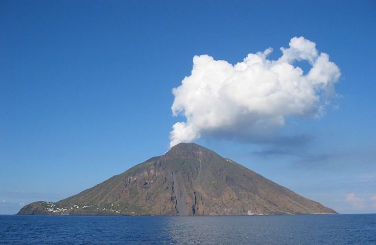 Explore The Most Idyllic Italian Islands | Shadows Galore